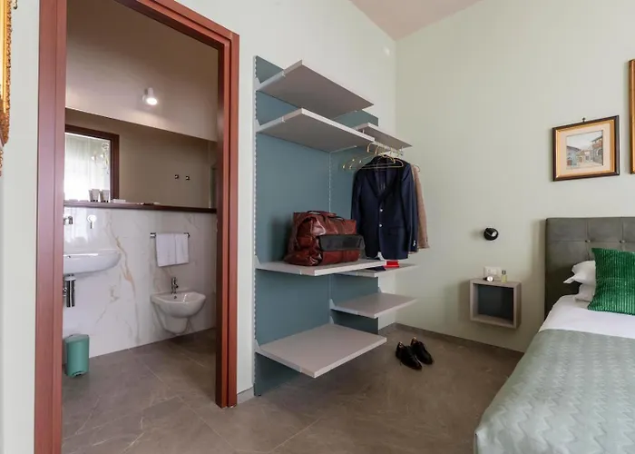 ゲストハウス Dimore Morelli 3*